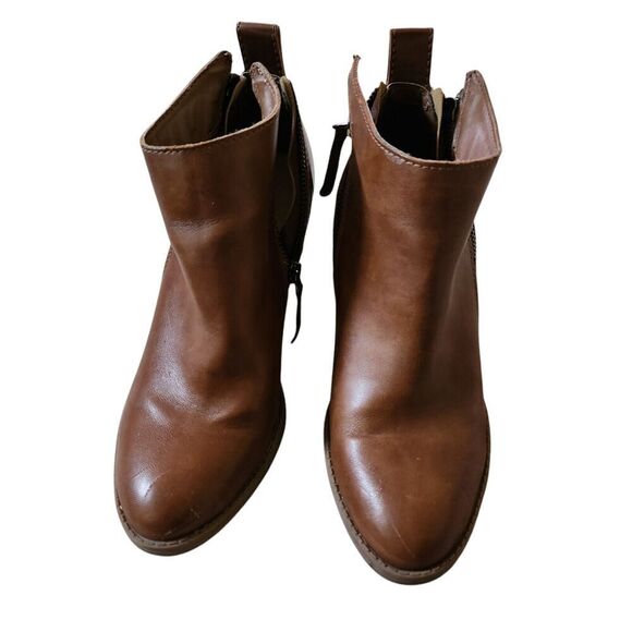 Dolce Vita Boots 7.5 Ankle Booties Block Heels Brown Faux Leather Side Zip - Picture 1 of 9